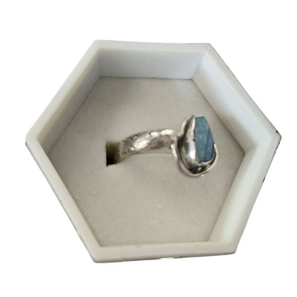 Ring Australian Opal Blue Green Red  Size 6 1/2  3.1gr 1.5 cm x 1 cm Opal 1 cm - Picture 5 of 10